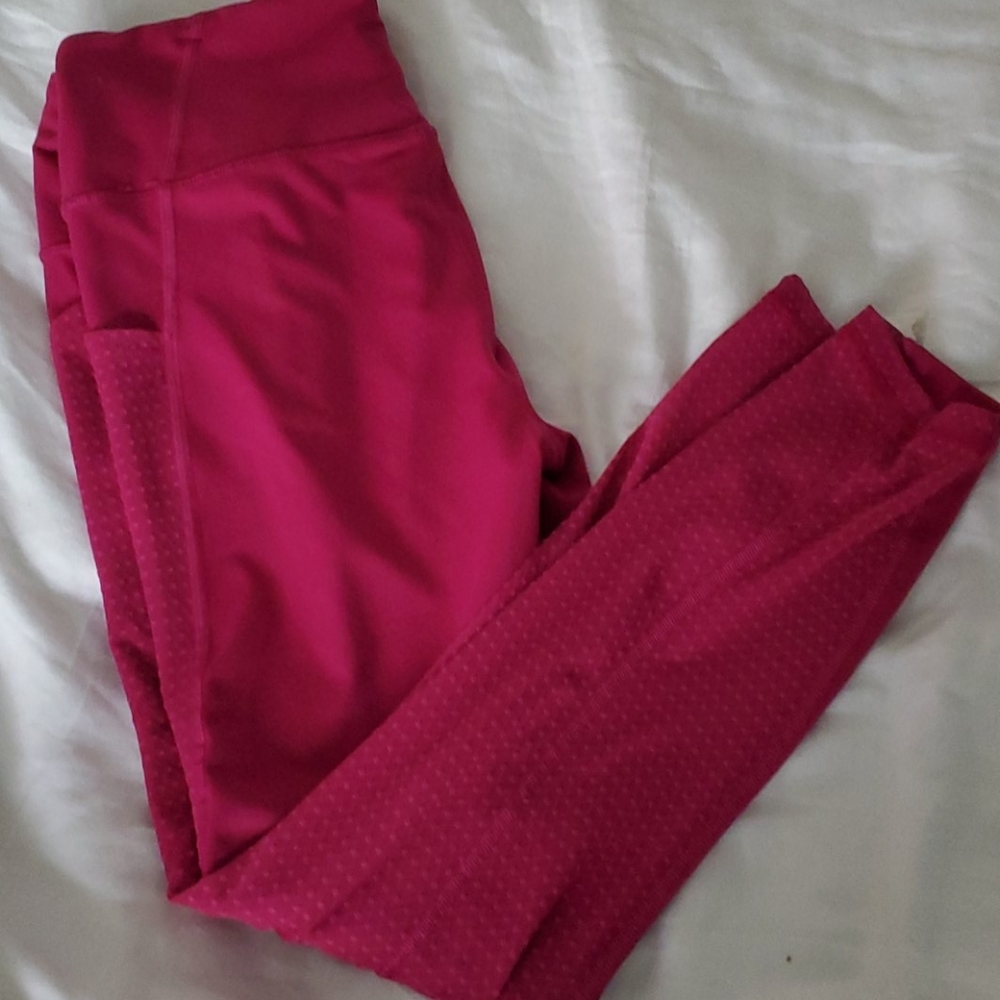 Victoria sport pink leggings with mesh details